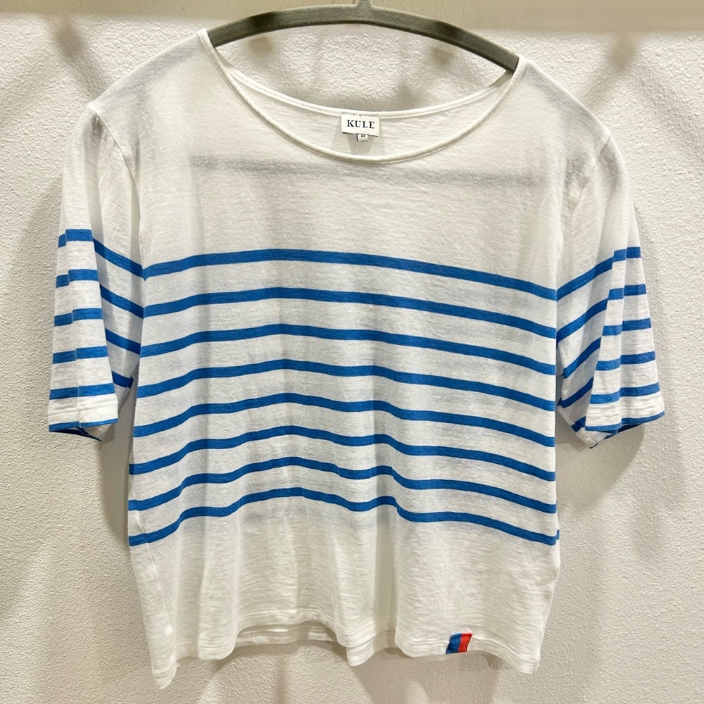KULE Classic White Tee with Blue Stripes XS